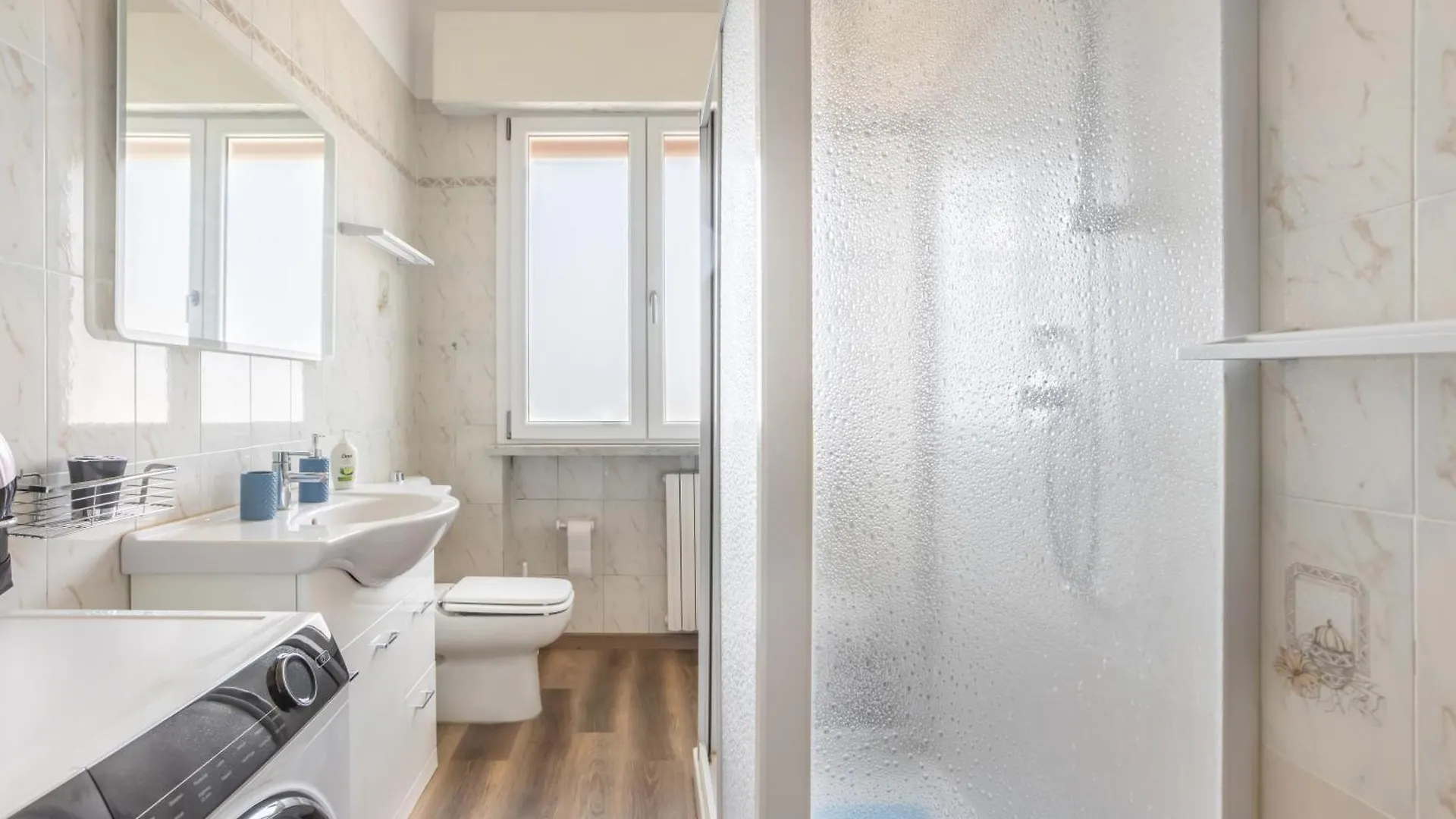 Modern Apt Near Lucca With Private Garden And Parking Capannori Apartmán